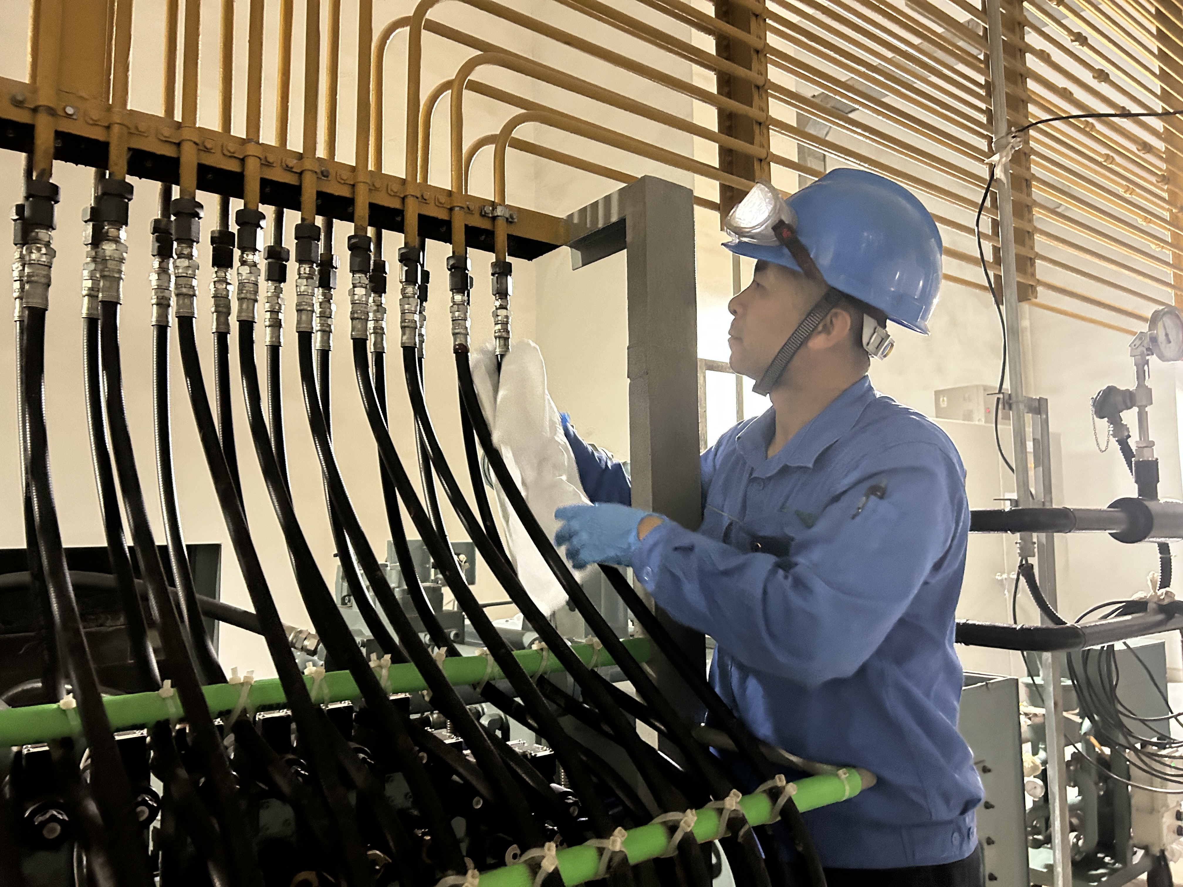 劳动创造美好生活 | 致敬IM电竞劳动榜样